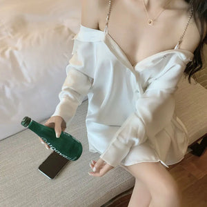 ChainOff - Elegant Off Shoulder Shirt with Chain Rieworkes