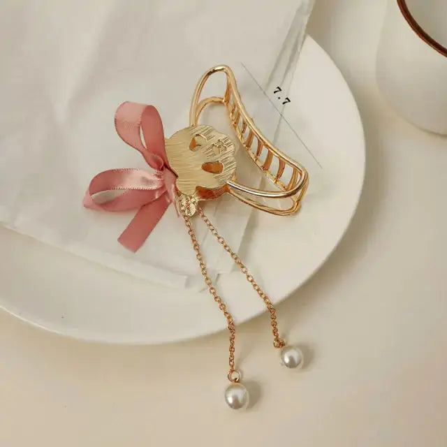 Butterfly Hair Claw Rieworkes