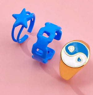 Vintage Embrace Hands Rings Set Rieworkes