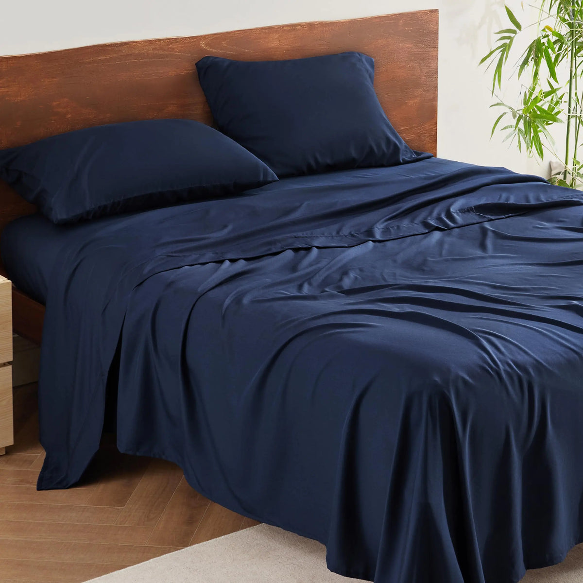 Bedsure Bed Sheets Queen Size Blend of Rayon Derived from Bamboo Sheets Breathable Soft Silky & Cooling Sheets Deep Pocket Queen Sheets for Women Men & Kids Bed Sheet Set - Navy Rieworkes
