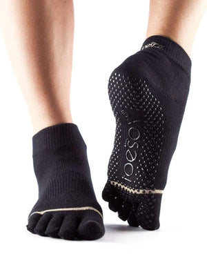 toesox Grip Pilates Barre Socks – Non Slip Ankle Full Toe Small Black Mimarta