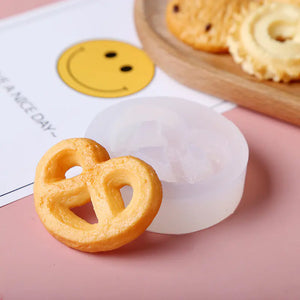 Creative Cake and Cookie Mold for Baking Decoration Rieworkes
