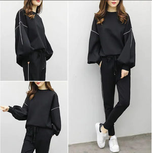 Women's Sporty Two-Piece Set with Hoodie and Joggers Mimarta
