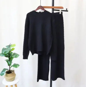 Sweater Pullover and Pants set Rieworkes