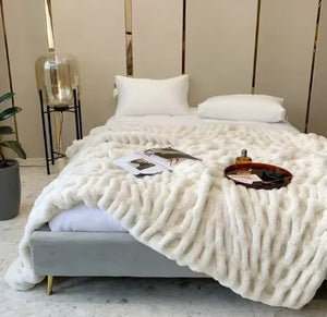 Luxury Faux Rabbit Fur Winter Blanket Rieworkes