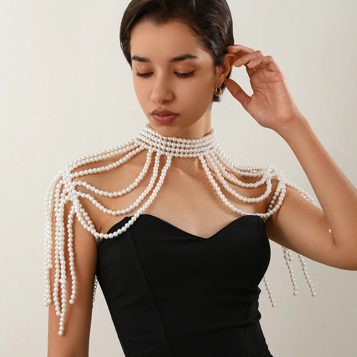 Multi-Layer Tassel Pearl Shoulder Chain Rieworkes