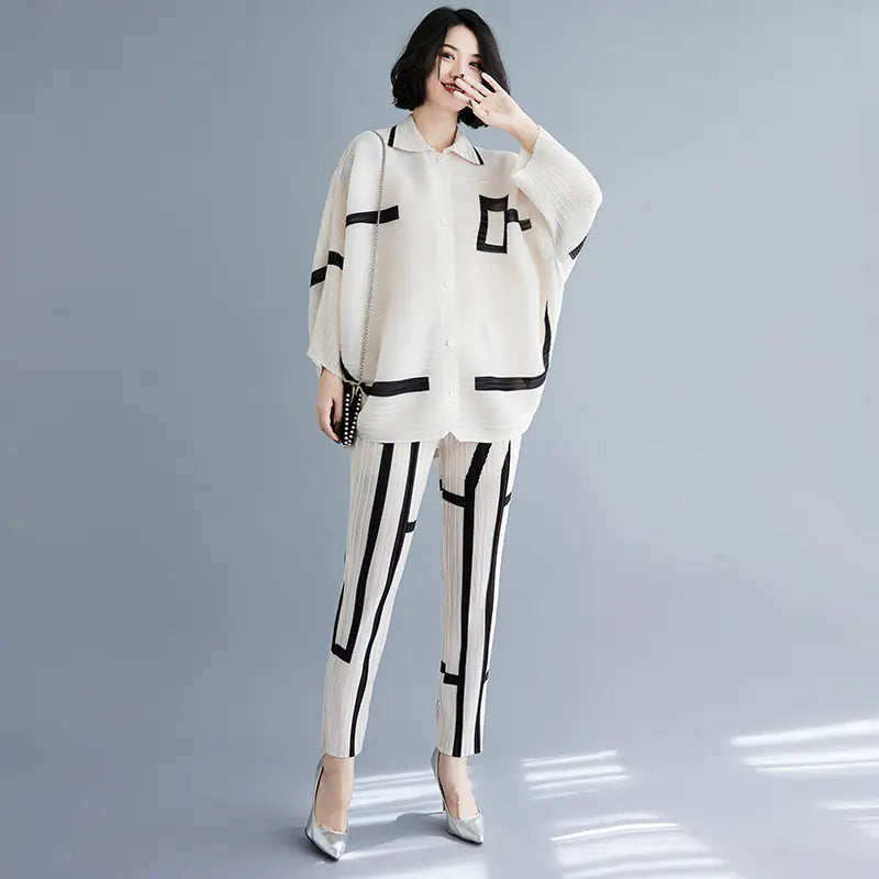 Women's Geometric Pleated Cardigan Set for Fall/Winter Mimarta