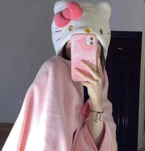 Hello Kitty Wearable Blanket Shawl Cloak Rieworkes