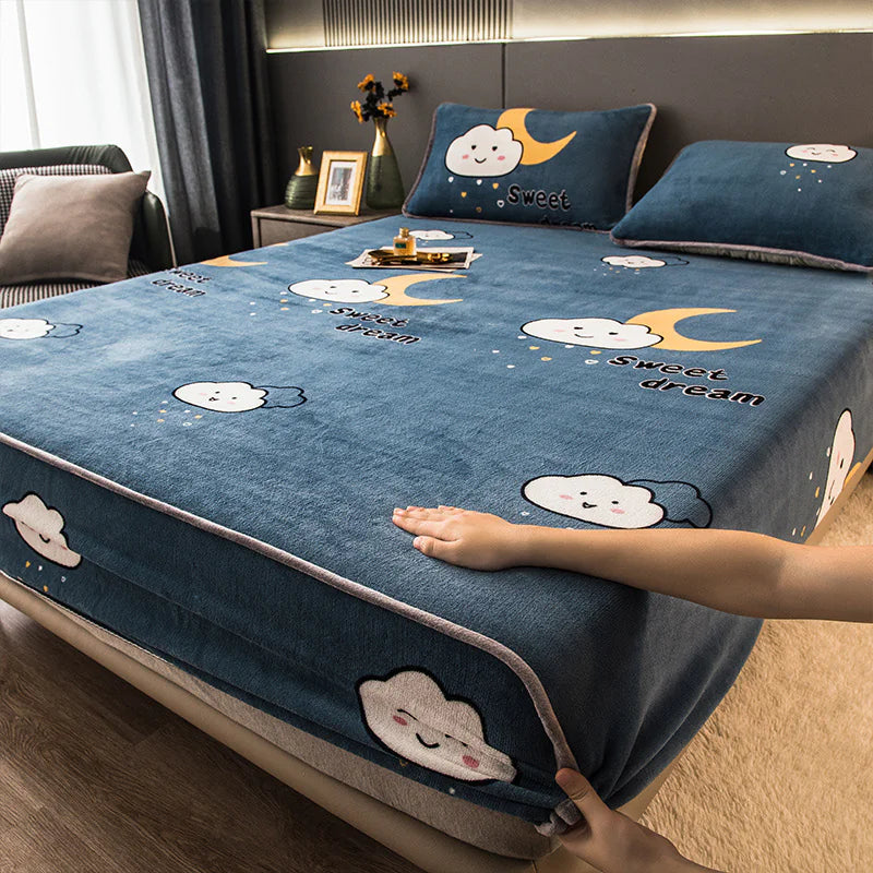 Thick Coral Velvet Bed Mattress Cover Rieworkes