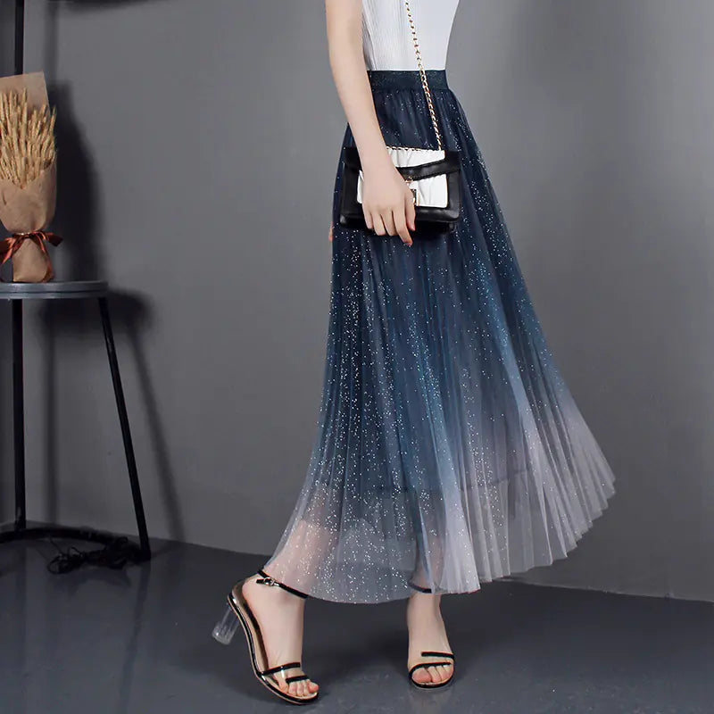 High-Waisted Pleated Skirt with Gradient Mesh Design Mimarta