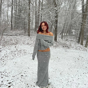 Trendy Off-Shoulder Top: Loose Fit with Extra-Long Sleeves for Women Rieworkes