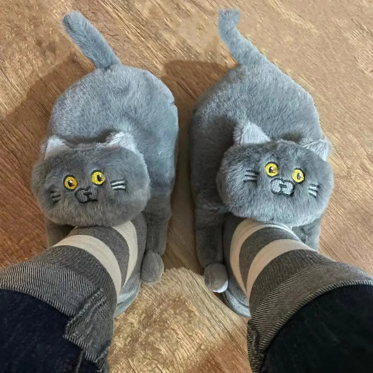 Cuddly Hug Cat Slippers Rieworkes