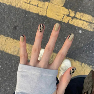 Nail Patch Rieworkes