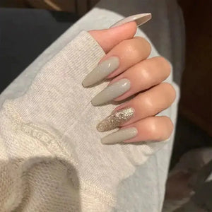 Nail Patch Rieworkes